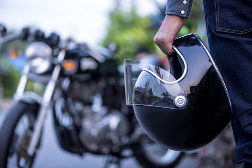 5 mitos sobre el uso del casco de moto que pueden poner en peligro su vida